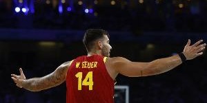 开云体育官网-予取予求！威利-埃尔南戈麦斯15分钟9中8贡献19分8板3助