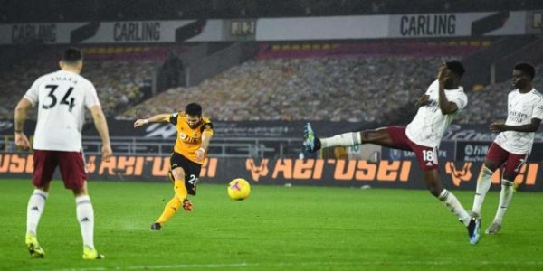 开云体育官网-9人枪手遭逆转 大卫·路易斯红牌又成输球关键？