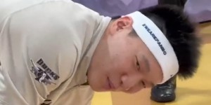 体育赛事-和兄弟一起战斗！雷蒙和奥莫特戴着“WE ARE FANBO”专属发带