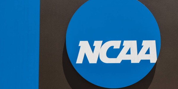 美记：NCAA正在调查多起球员涉赌案件 涉事球员可能遭终身禁赛