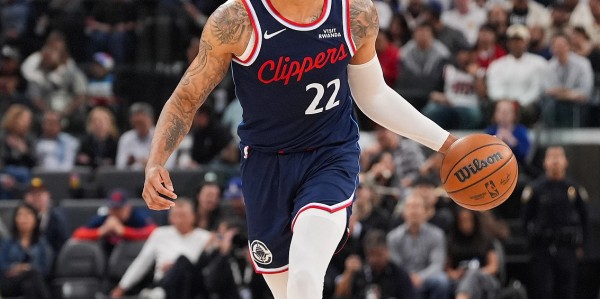 开云体育官网-哈登：我会帮乔丹·米勒&amp;amp;桑德斯处于成功位置 但功劳是他们自己的